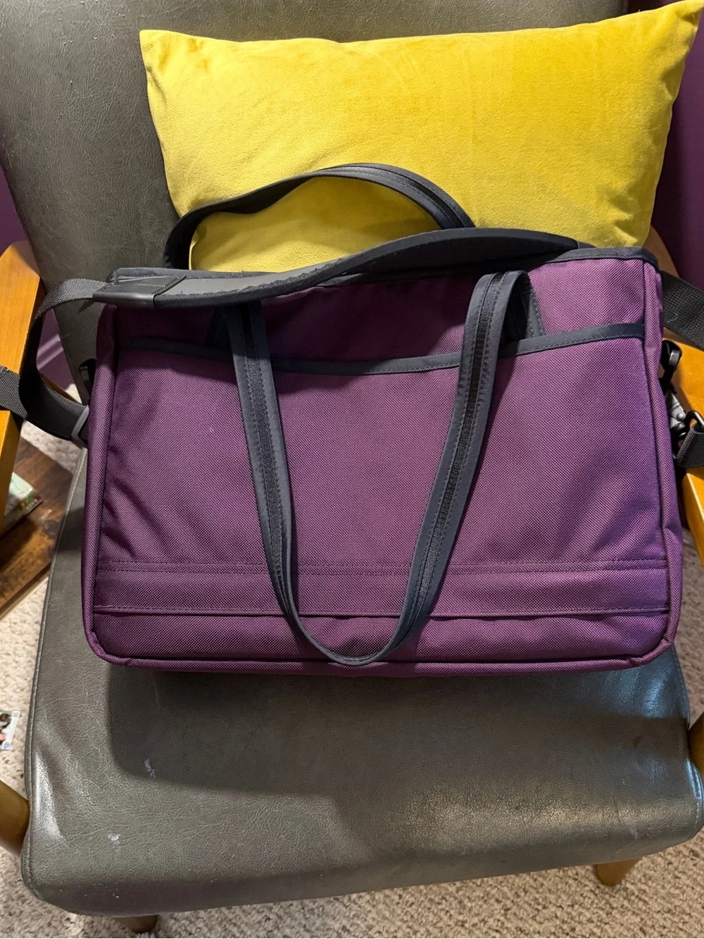Tom Bihn Nomad 16 with absolute shoulder strap